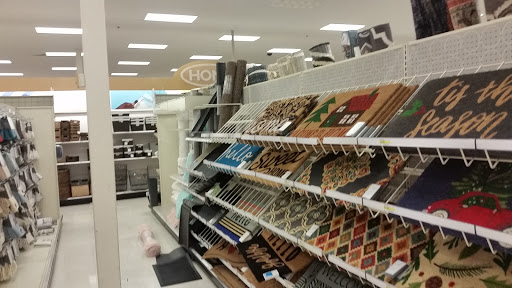 Department Store «Target», reviews and photos, 500 Nassau Park Blvd, Princeton, NJ 08540, USA