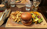 Hamburger du Restaurant français La Côtelette - Restaurant-Grill Dauphinois à Grenoble - n°4