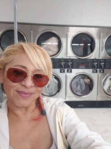 Laundromat «Elk Grove Launderland», reviews and photos, 8767 Elk Grove Blvd, Elk Grove, CA 95624, USA