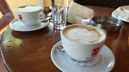 Kapos Cafe