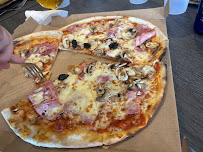 Plats et boissons du Pizzas à emporter House pizza à Civrieux-d'Azergues - n°2