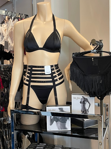 Lingerie Store «Anna Bella Fine Lingerie», reviews and photos, 5530 Windward Pkwy #1250, Alpharetta, GA 30004, USA