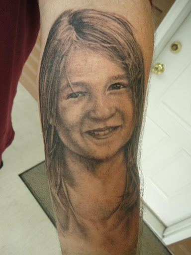 Tattoo Shop «9 Tattoo», reviews and photos, 2443 Orange Ave NE, Roanoke, VA 24012, USA