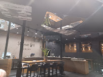 Atmosphère du Restaurant de sushis SuAndShi Toulon - n°10