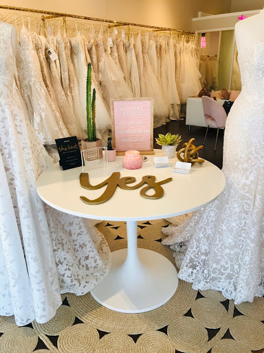 Clothing Alteration Service «Malindy Elene Bridal Boutique», reviews and photos, 2109 W Kennedy Blvd, Tampa, FL 33606, USA