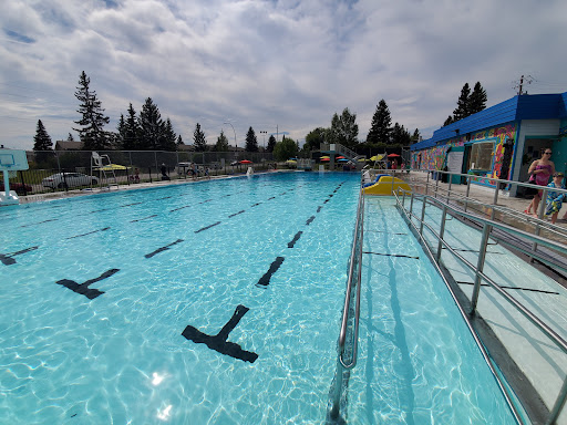 Silver Springs Outdoor Pool