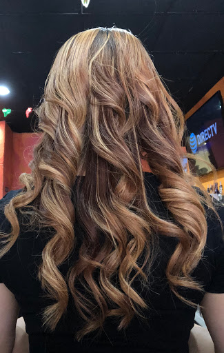 Beauty Salon «Duran Dominican Hair Salon and Barber Shop», reviews and photos, 10039 York Rd, Cockeysville, MD 21030, USA