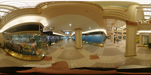 Shopping Mall «Fifth Avenue Place», reviews and photos, 201 Fifth Ave, Pittsburgh, PA 15222, USA