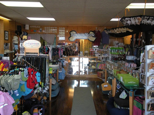 Pet Store «Bowwow Meow», reviews and photos, 456 SW Bay Blvd, Newport, OR 97365, USA