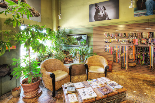 Pet Supply Store «The Urban Pet», reviews and photos, 7515 Beverly Blvd, Los Angeles, CA 90036, USA