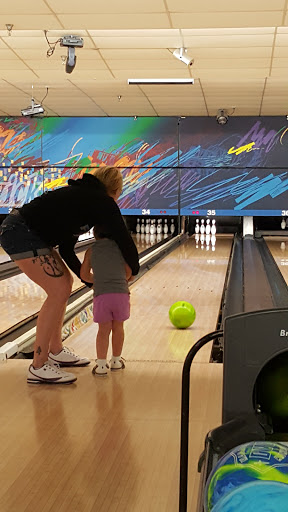 Bowling Alley «Brunswick Zone Kyrene Lanes», reviews and photos, 6225 W Chandler Blvd, Chandler, AZ 85226, USA