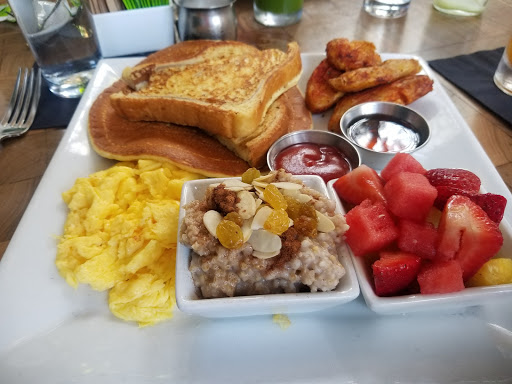 Shopping Mall «Crystal Cove Shopping Center», reviews and photos, 7845-8085 East Coast Hwy, Newport Beach, CA 92657, USA