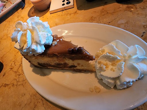 Restaurant «The Cheesecake Factory», reviews and photos, 2028 Chesterfield Center, Chesterfield, MO 63017, USA