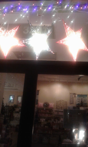 Shopping Mall «Cary Court Park & Shop», reviews and photos, 3144 W Cary St, Richmond, VA 23221, USA