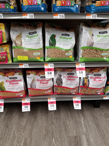 Pet Supply Store «Pet Supplies Plus», reviews and photos, 13360 W 87th St Pkwy, Lenexa, KS 66215, USA