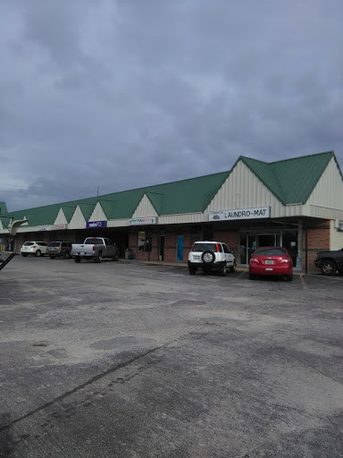 Shopping Mall «Strawberry Hill Shopping Center», reviews and photos