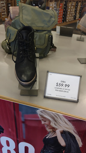 Shoe Store «DSW Designer Shoe Warehouse», reviews and photos, 1900 E Rio Salado Pkwy, Tempe, AZ 85281, USA