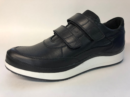 Orthopedic Shoe Store «Crary Shoes», reviews and photos, 14325 NE Airport Way, Portland, OR 97230, USA