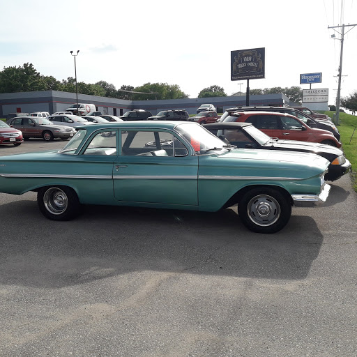 Used Car Dealer «D J Auto Sales», reviews and photos, 3815 16th Ave SW, Cedar Rapids, IA 52404, USA