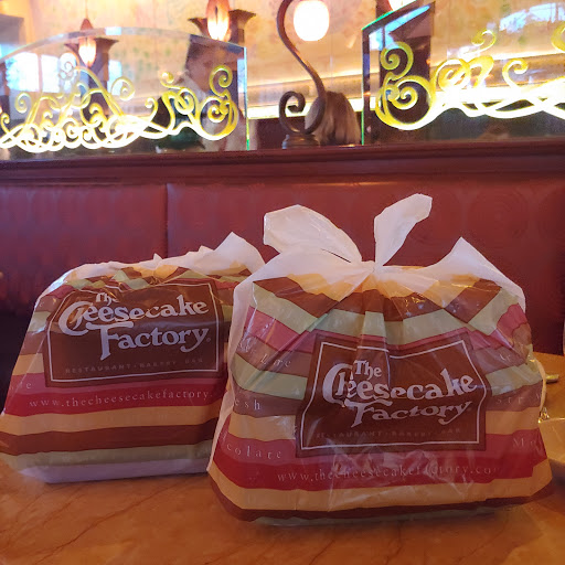 Restaurant «The Cheesecake Factory», reviews and photos, 230 Strander Blvd, Tukwila, WA 98188, USA