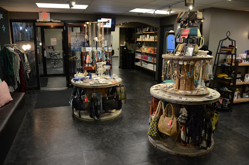 Beauty Salon «ClipZone Salon and Spa», reviews and photos, 1913 C St, Anderson, IN 46016, USA