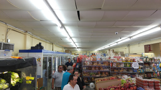 Grocery Store «World Market & Cafe», reviews and photos, 1328 S Federal Hwy, Hollywood, FL 33020, USA