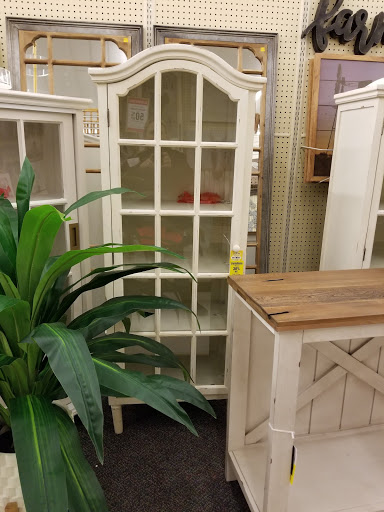 Craft Store «Hobby Lobby», reviews and photos, 655 Fieldstown Rd, Gardendale, AL 35071, USA