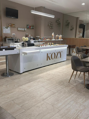 KOZY à Antibes