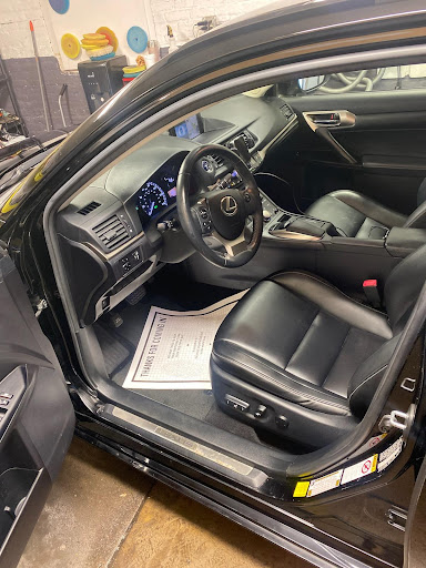Detailing Boss en Bryn Mawr