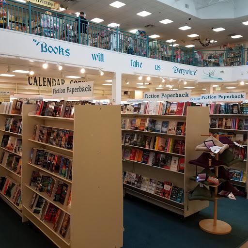 Book Store «Vero Beach Book Center», reviews and photos, 392 21st St, Vero Beach, FL 32960, USA