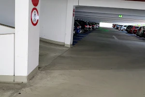 Hospital parking garage image