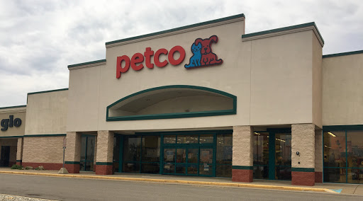 Petco Animal Supplies, 5239 Harvey St, Norton Shores, MI 49444, USA, 