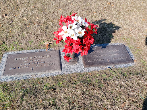 Mausoleum builder Hampton