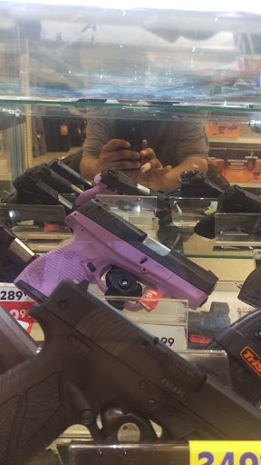 Sporting Goods Store «Academy Sports + Outdoors», reviews and photos, 4232 Ambassador Caffery Pkwy, Lafayette, LA 70508, USA