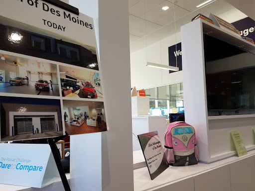 Used Car Dealer «Lithia Volkswagen of Des Moines», reviews and photos, 5200 Merle Hay Rd, Johnston, IA 50131, USA