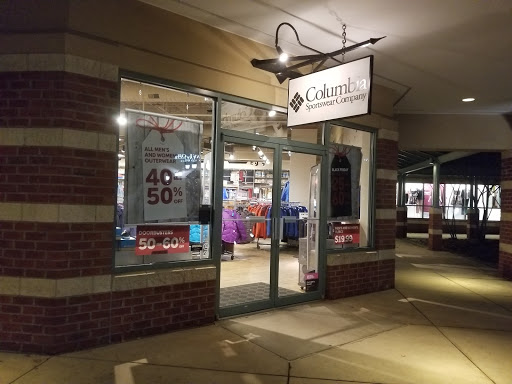 Sportswear Store «Columbia Sportswear Outlet Store at Prime Outlets Grove City», reviews and photos, 1911 Leesburg Grove City Rd #445, Grove City, PA 16127, USA