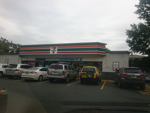 Convenience Store «7-Eleven», reviews and photos, 750 Rutherford Ave, Lyndhurst, NJ 07071, USA