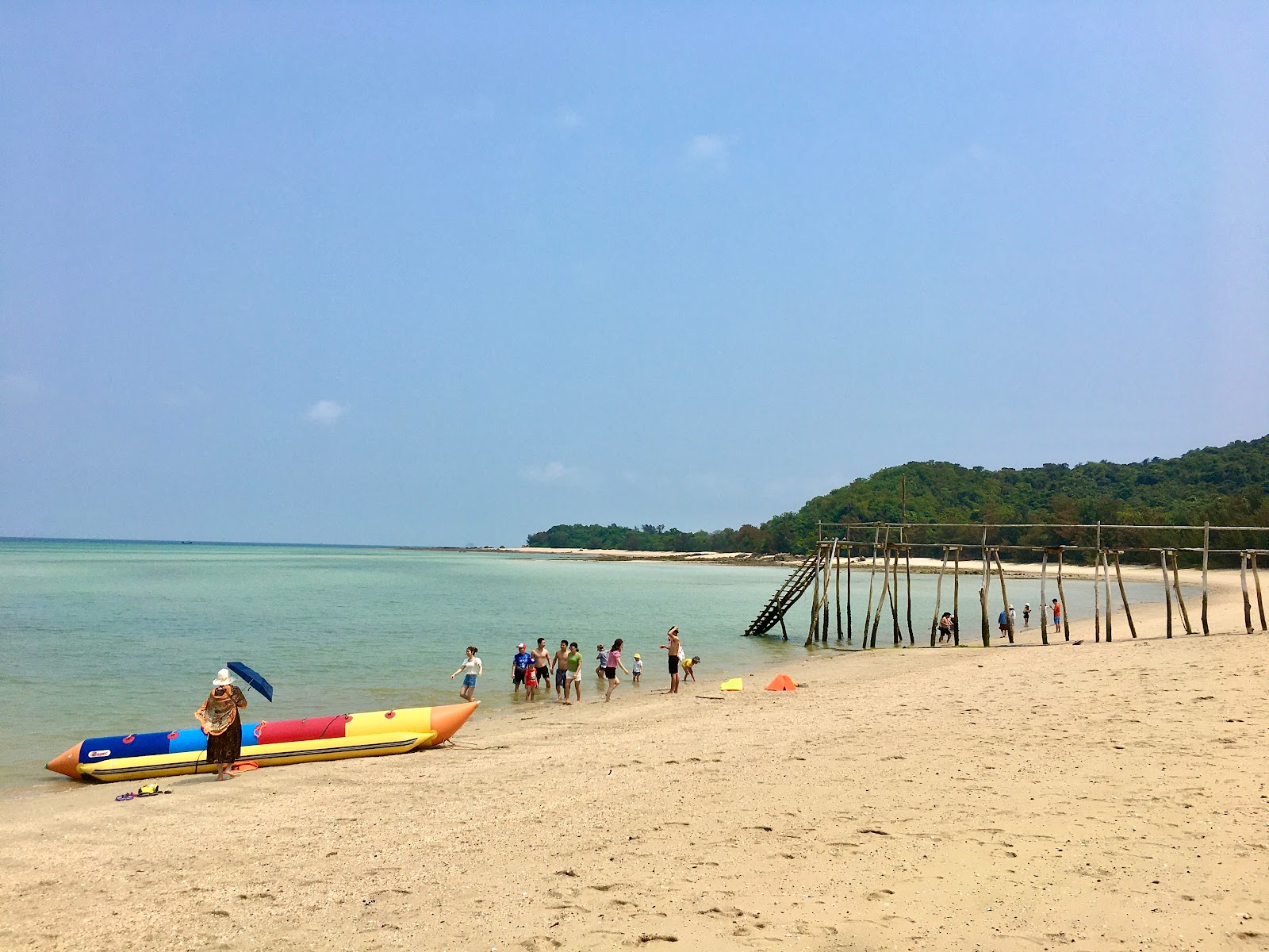 Fotografija Hong Van Beach z svetel pesek površino