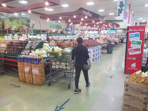 Korean Grocery Store «Hannam Chain Market World», reviews and photos, 21080 Golden Springs Dr, Diamond Bar, CA 91789, USA