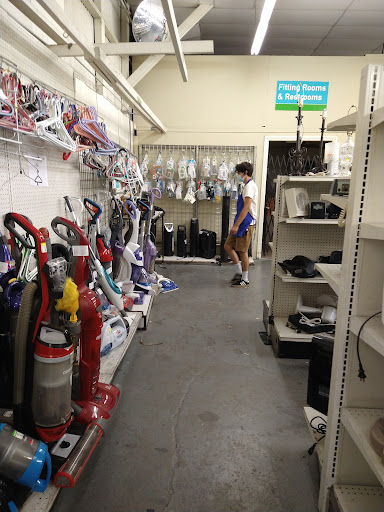 Thrift Store «Veterans Thrift Store», reviews and photos, 1190 Garey Ave, Pomona, CA 91766, USA