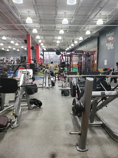 Gym «The Edge Fitness Clubs Manchester», reviews and photos, 49 Pavilions Dr, Manchester, CT 06042, USA