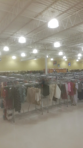 Thrift Store «Goodwill - Roseville, MN - Cleveland Avenue», reviews and photos, 2500 Cleveland Ave N, Roseville, MN 55113, USA