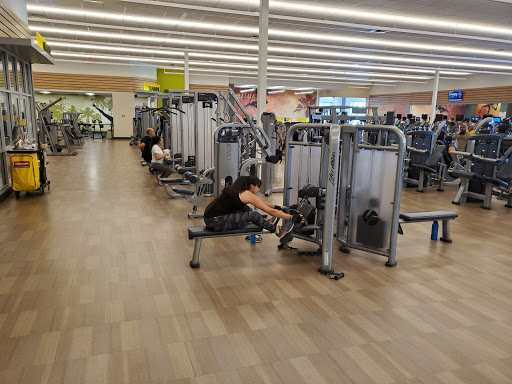 Health Club «LA Fitness», reviews and photos, 555 E Hospitality Ln, San Bernardino, CA 92408, USA