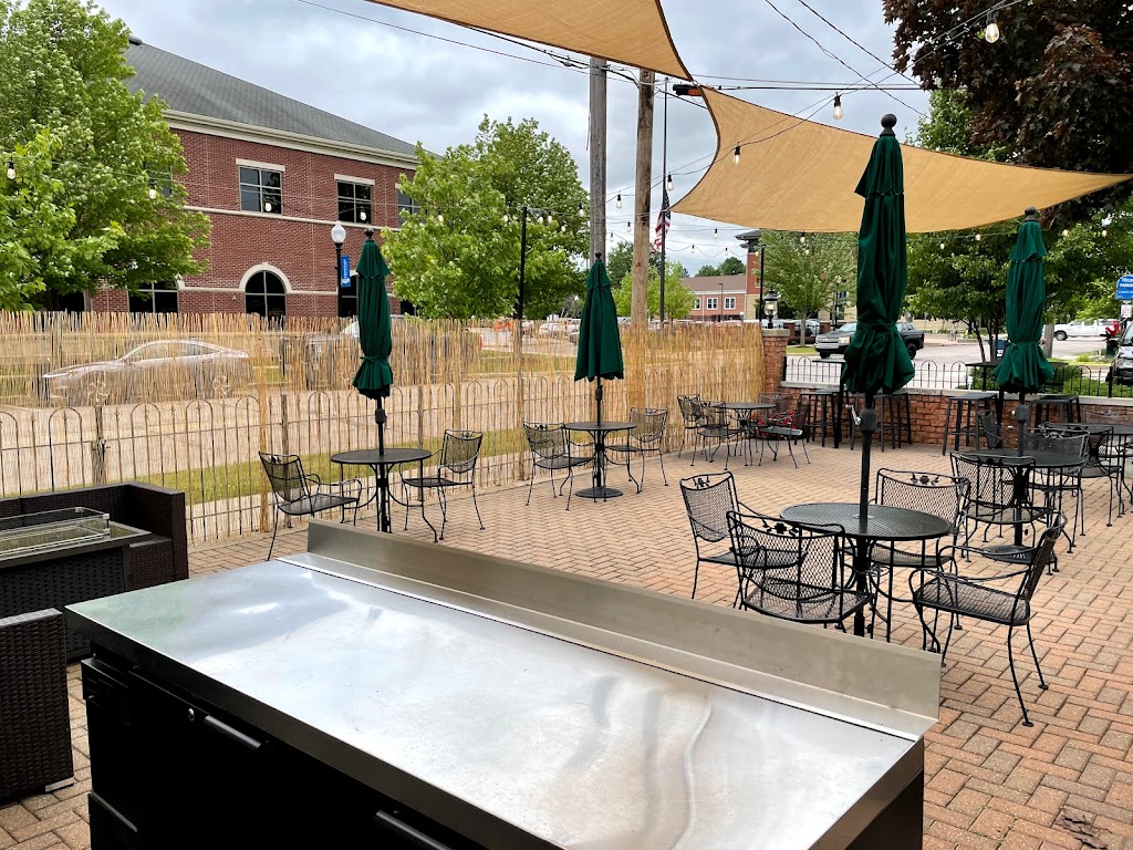 Bunker's Smokehouse & Grille 49058