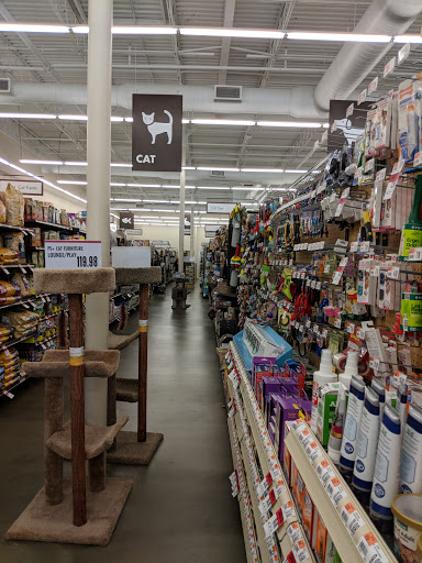 Pet Supply Store «Pet Supplies Plus», reviews and photos, 126 E Main St, Smithtown, NY 11787, USA