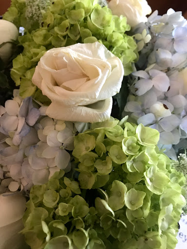 Florist «City Line Florist», reviews and photos, 2978 Nichols Ave, Trumbull, CT 06611, USA