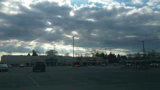 Shopping Mall «Manor Shopping Center», reviews and photos, 1234 Millersville Pike, Lancaster, PA 17603, USA