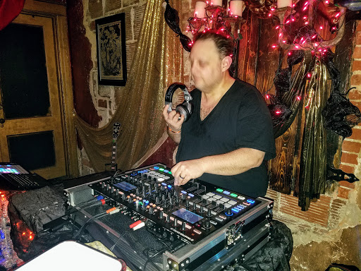 Night Club «The Castle», reviews and photos, 2004 N 16th St, Tampa, FL 33605, USA