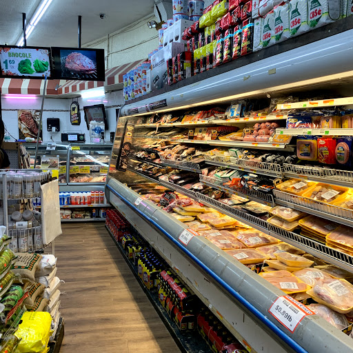 Grocery Store «Bay Supermarket», reviews and photos, 907 Normandy Dr, Miami Beach, FL 33141, USA