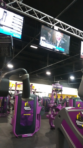 Gym «Planet Fitness Milwaukee Southgate», reviews and photos, 3333 S 27th St, Milwaukee, WI 53215, USA